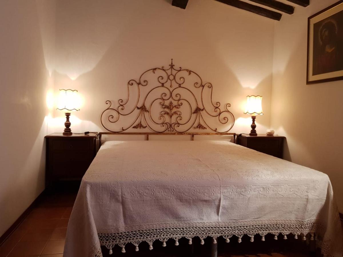 In Castello Apartment กัสตาลเญโต การ์ดุชชี ภายนอก รูปภาพ